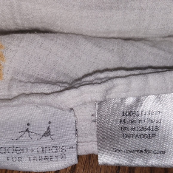 3 Aden & Anais Swaddle Blankets - Picture 2 of 2